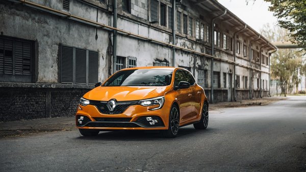 Comment choisir le meilleur kit de conversion bioéthanol pour une Renault Clio IV ?